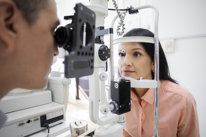 Why doctors dilate your eyes (and why they might not)