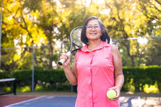 An older woman managing her double vision 